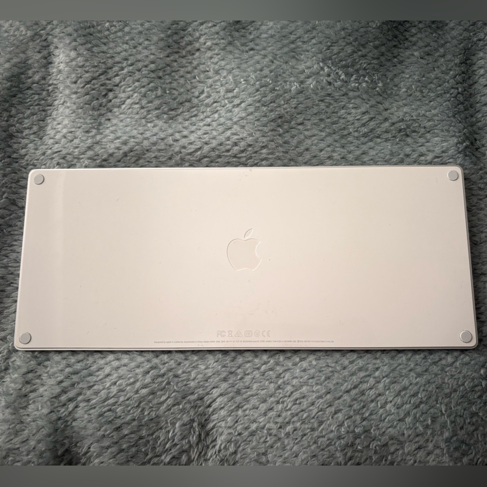 Apple Magic Keyboard - Picture 2 of 8